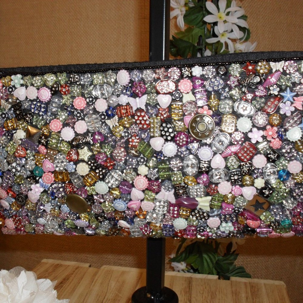 Unique Beaded Handbag - Picture 3 of 12